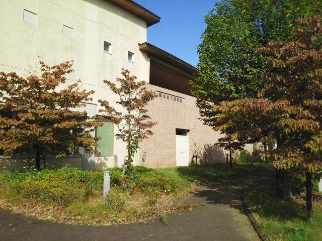 おおづ図書館まで1300m