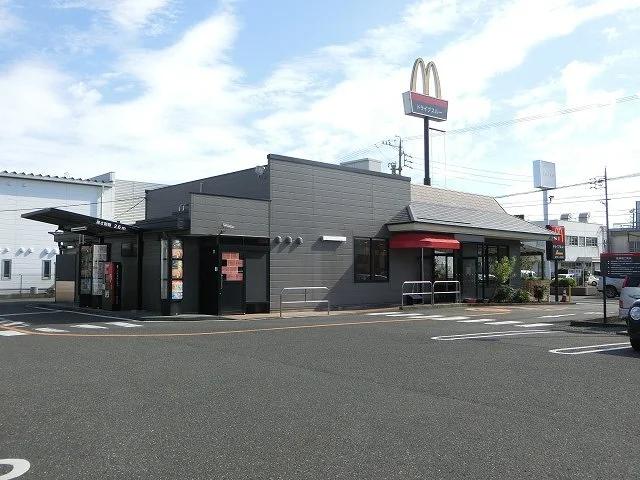 マクドナルド　北街道店まで400m