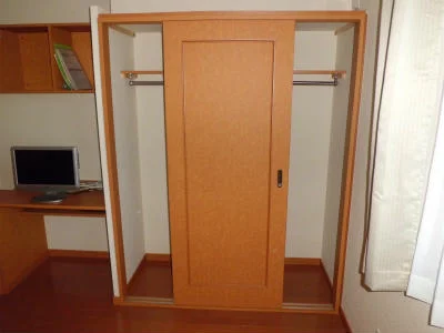 クローゼットの中は・・・