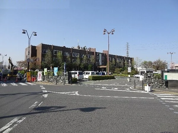 八潮市役所まで800m