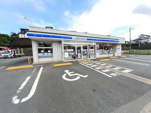 ローソン 佐川町東店まで3000m