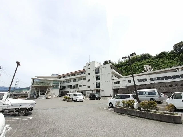 佐川町立高北国民健康保険病院まで1600m