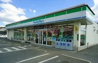 ファミリーマート八本松磯松店まで400m