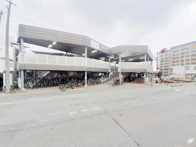 JR柚須駅まで330m