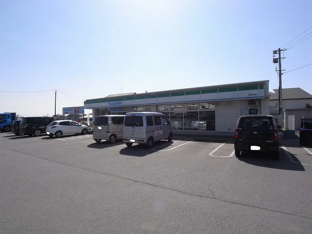 ファミリーマート改寄店まで900m