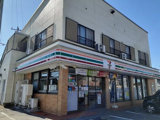 セブンイレブン栗橋伊坂店まで30m