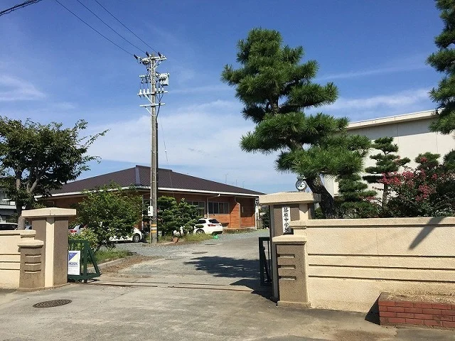 浜松市立篠原中学校まで150m