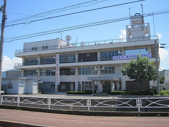 高浜町役場まで750m