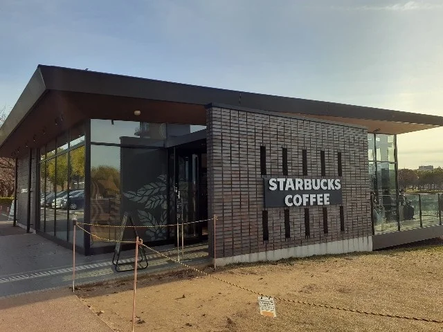 スターバックス富山環水公園店まで1300m