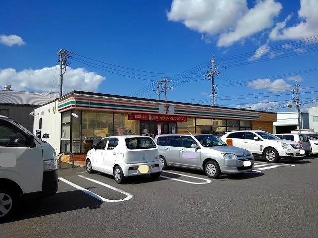 セブンイレブン  インター西店まで500m