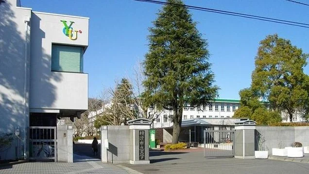 横浜市立大学まで1240m