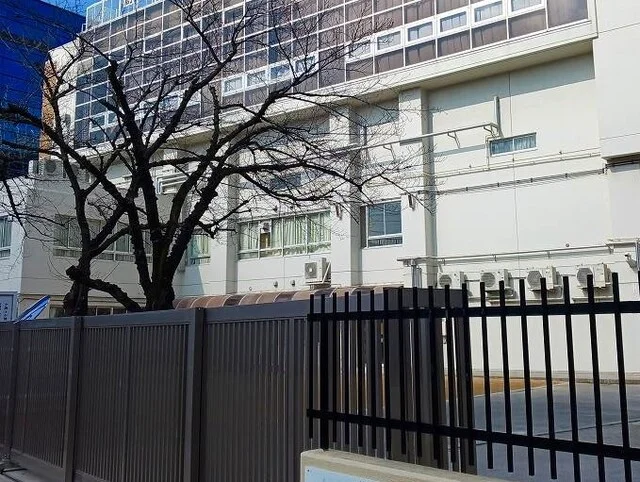 荒川区立第三日暮里小学校まで350m