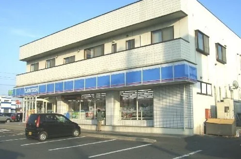 ローソン八戸類家店まで750m