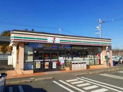 セブンイレブンまで390m
