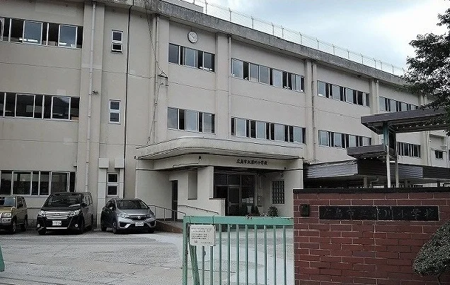 深川小学校まで400m