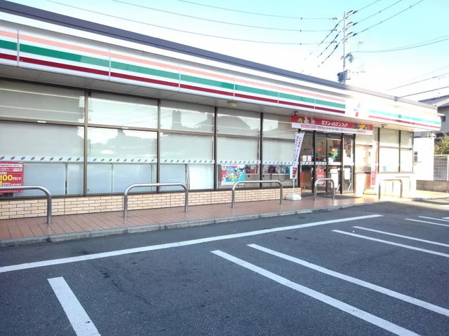 セブンイレブン大野城瓦田店まで700m