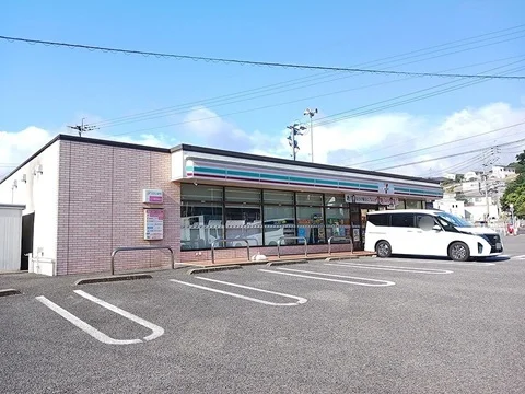 セブンイレブンまで762m