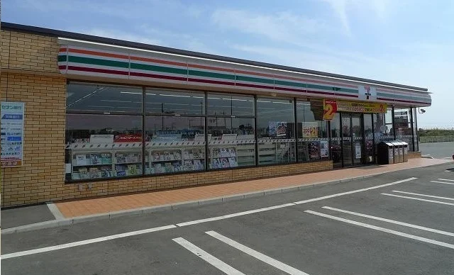 セブンイレブン 潮来洲崎店まで120m