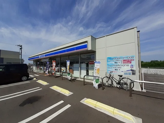 ローソン丸亀田村東店まで700m