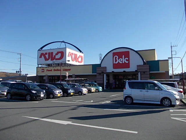 ベルク砂田店まで720m