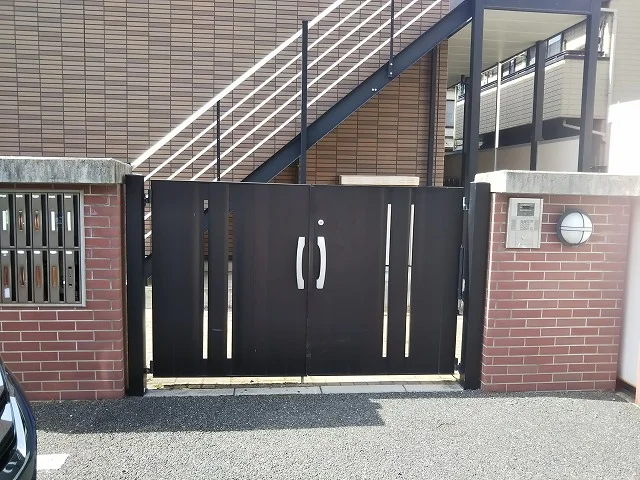 オートロックゲート付き。