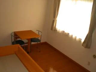 1F部屋の場合　2Ｆ以上は絨毯です。