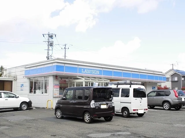 ローソンまで390m