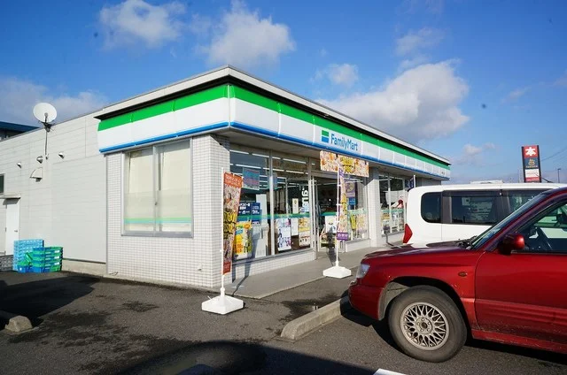 ファミリーマート清原テクノ店まで650m