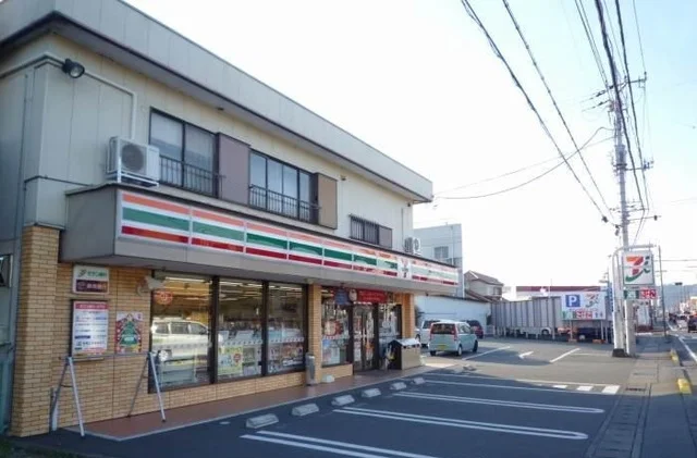 セブンイレブン大仁店まで550m