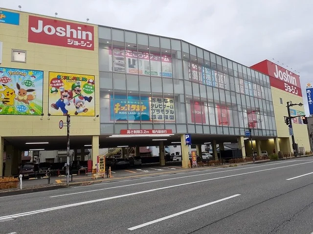 ジョーシン富山本店まで700m