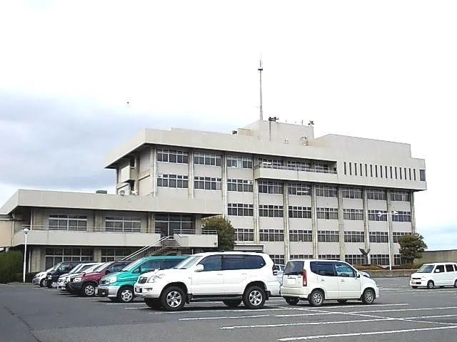 香芝市役所まで1100m