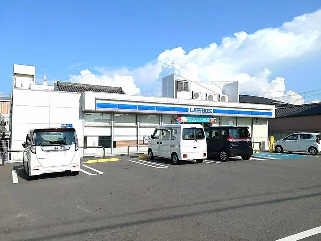 ローソン本町六丁目店様まで250m