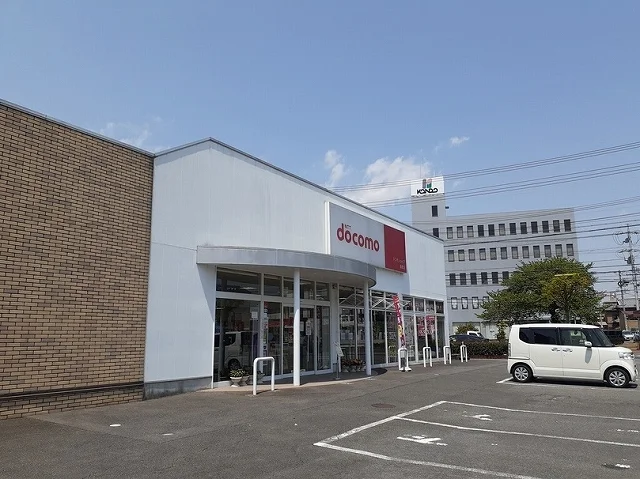 ドコモショップ鈴鹿店まで750m