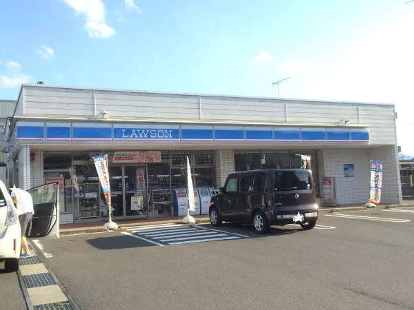 ローソン 鯖江有定町店まで450m