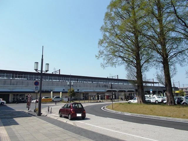 西都城駅まで2500m