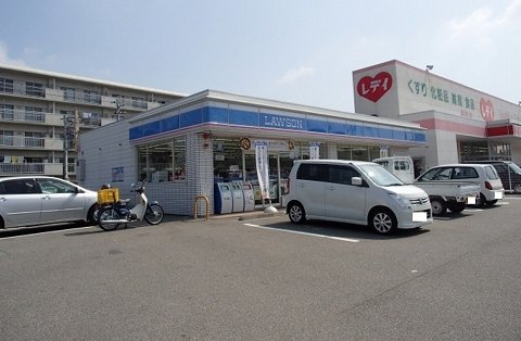 ローソン西新浜1丁目店さんまで240m
