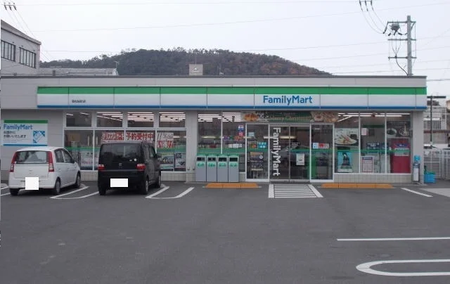 ファミリーマート仏生山店さんまで950m