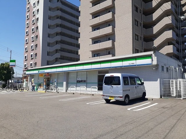 ファミリマート竹原店様まで400m