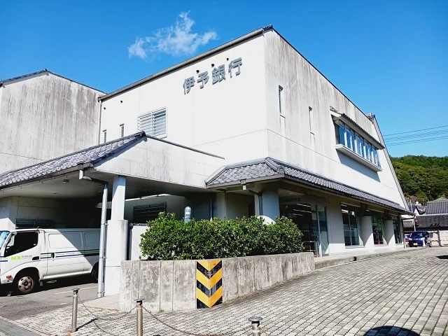 伊予銀行卯之町支店様まで750m