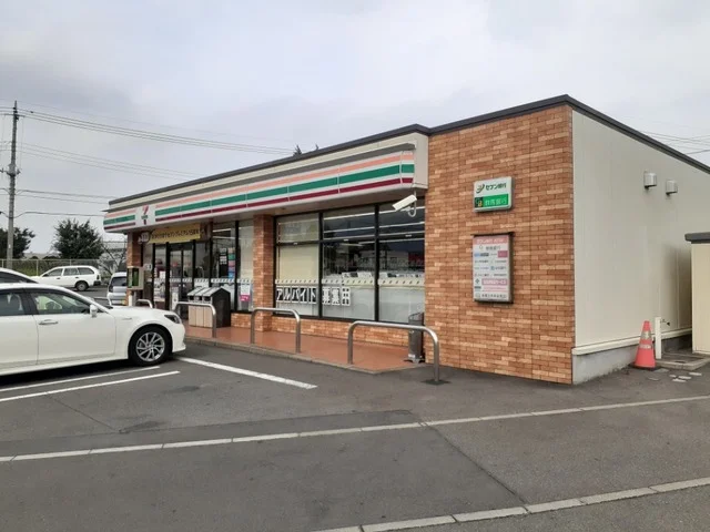 セブンイレブン前橋総社町店まで600m