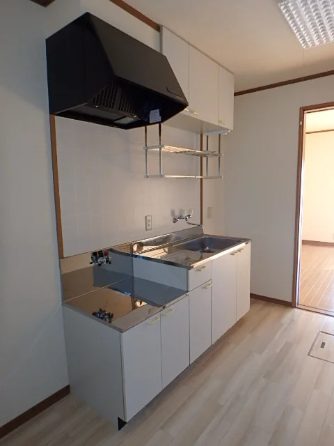 家具家電等、設置前の室内写真となります。