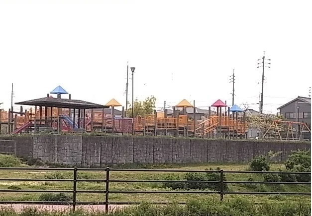 小垣江公園まで600m