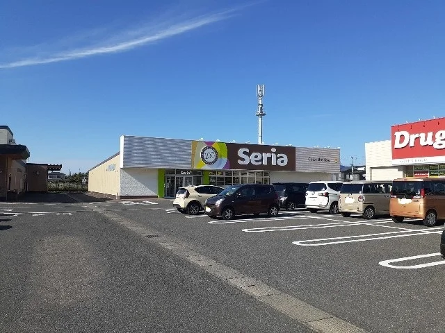 セリア　かめだ三條岡店まで1200m
