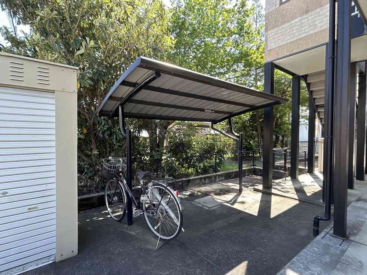 屋根付き駐輪場