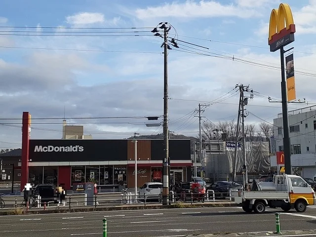 マクドナルド４号線福島入江町店まで400m