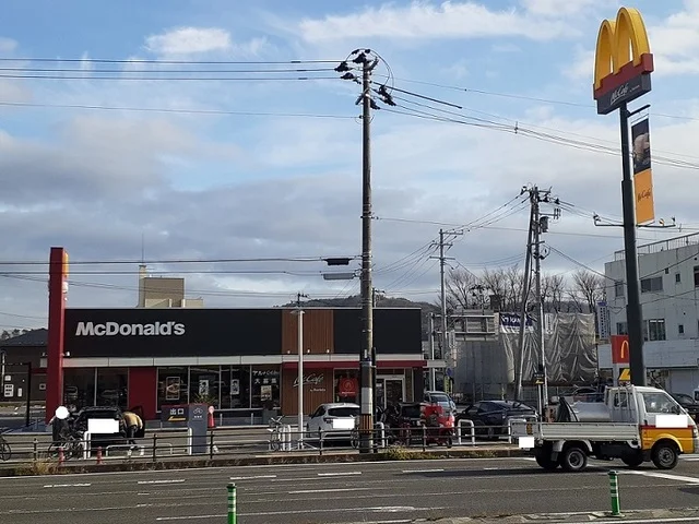 マクドナルド４号線福島入江店まで1100m