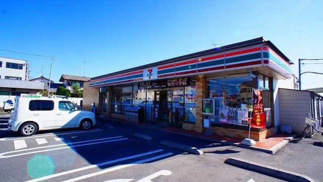 セブンイレブン桜町３丁目店まで450m
