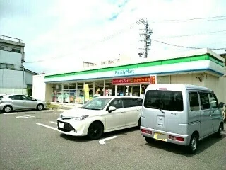 ファミリーマート　名北新沼店まで400m