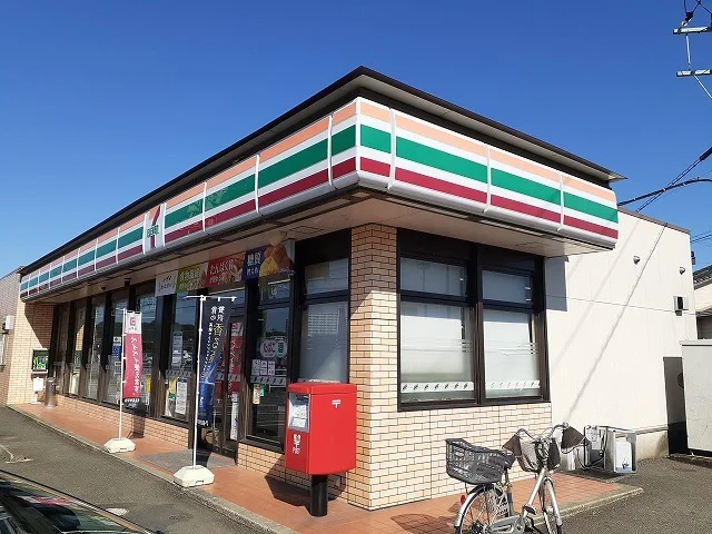 ローソン宮崎村角町店まで900m