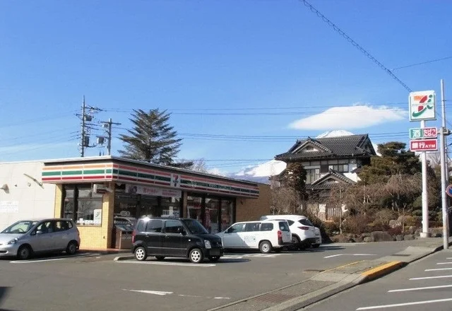 セブンイレブン御殿場川島田店まで1100m